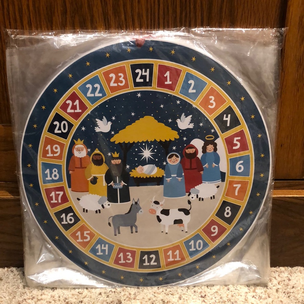 Advent Calendar 12 pack Round Nativity